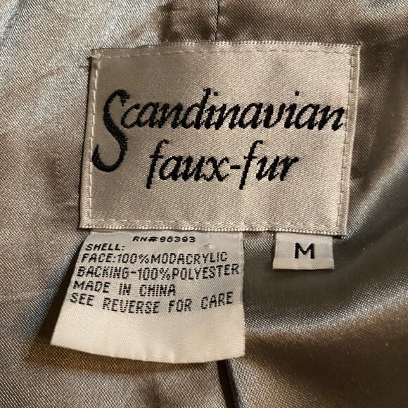 Full Length Faux Fur Gray Medium Size Coat - Picture 5 of 5